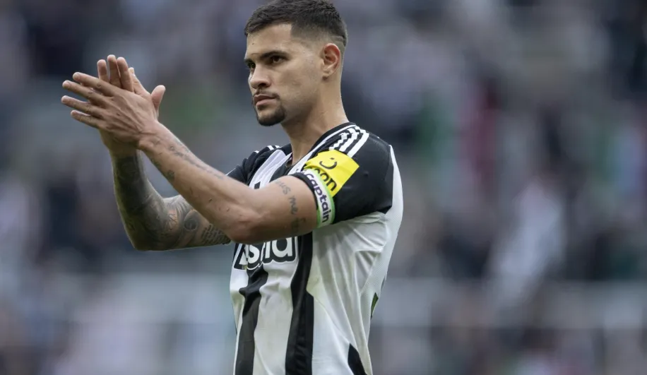 Contract Crossroads: De Bruyne and Gundogan's Futures