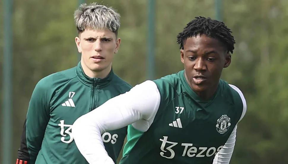 Kobbie Mainoo: The Midfield Pillar